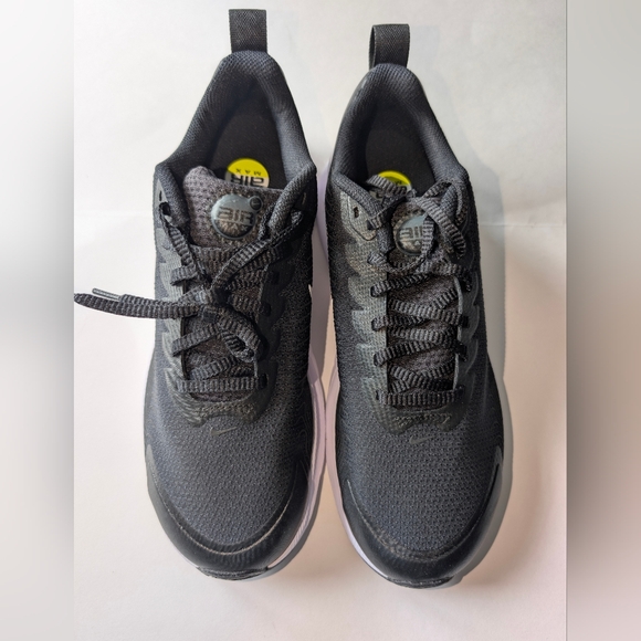 Nike Shoes - Nike Air Max Nuaxis Sneakers New Black White Women's 9